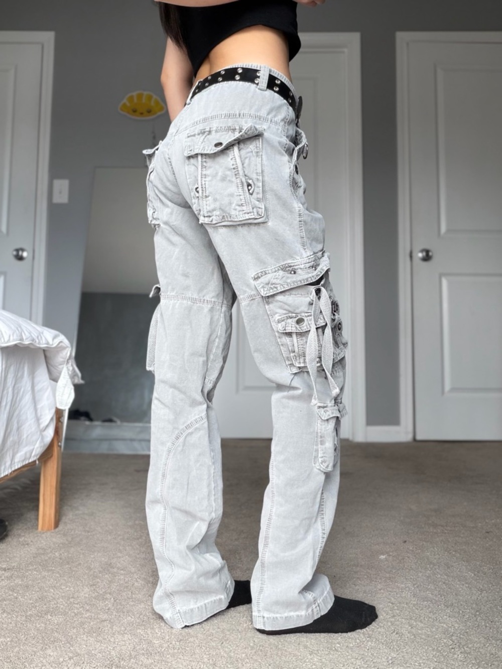 Men’s 31" Grunge Y2K Grey Straight Leg Multi-Pocket Cargo Pants Tactical Details
